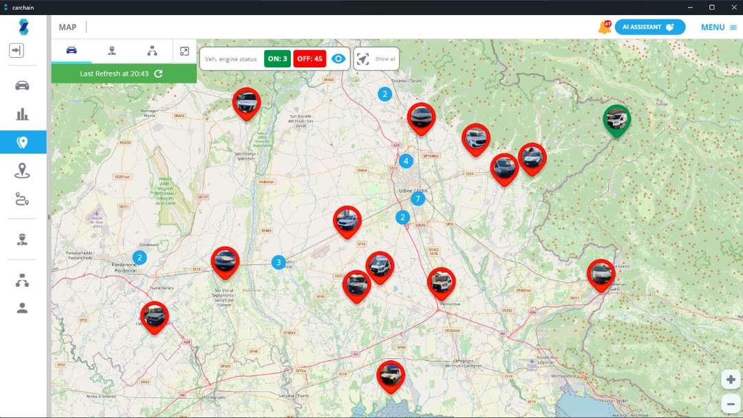 Real-time HVAC fleet tracking dashboard showing vehicle icons, technician assignment and operational status on the Carchain map.