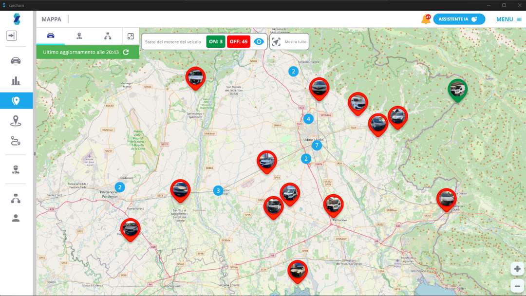 Dashboard di tracking HVAC in tempo reale con icone veicoli, assegnazione tecnico e stato operativo sulla mappa Carchain.